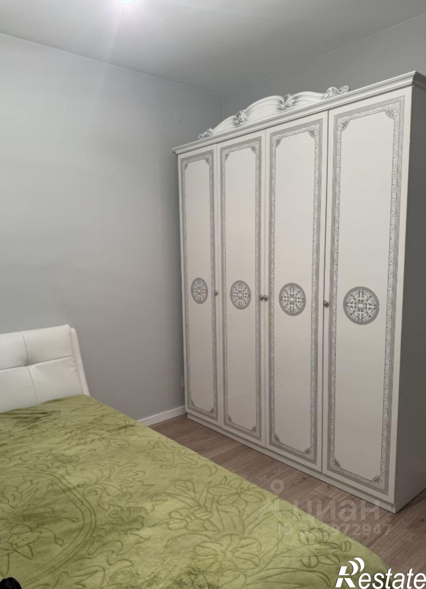 Сдать квартиру за 70 000 рублей на ул Карпинского, 50