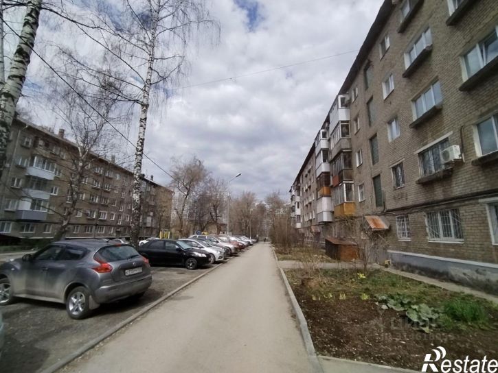 1-комн квартира улица Льва Шатрова, 20,  д. 20