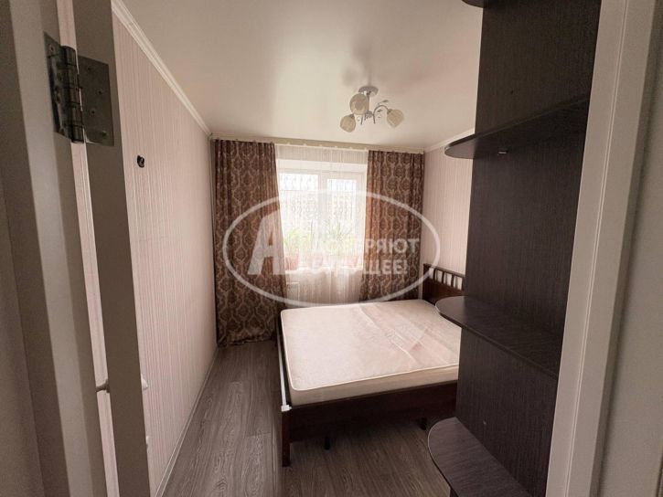 3-комн квартира Камышловская улица, 21