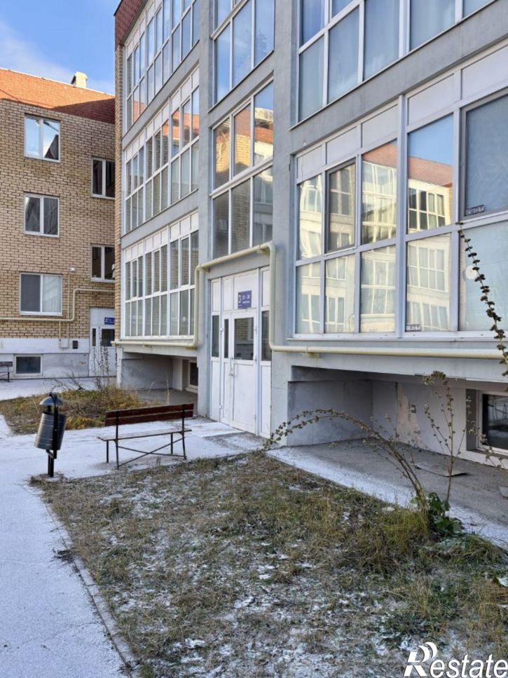 3-комн квартира Гайвинская улица, 42,  д. 42