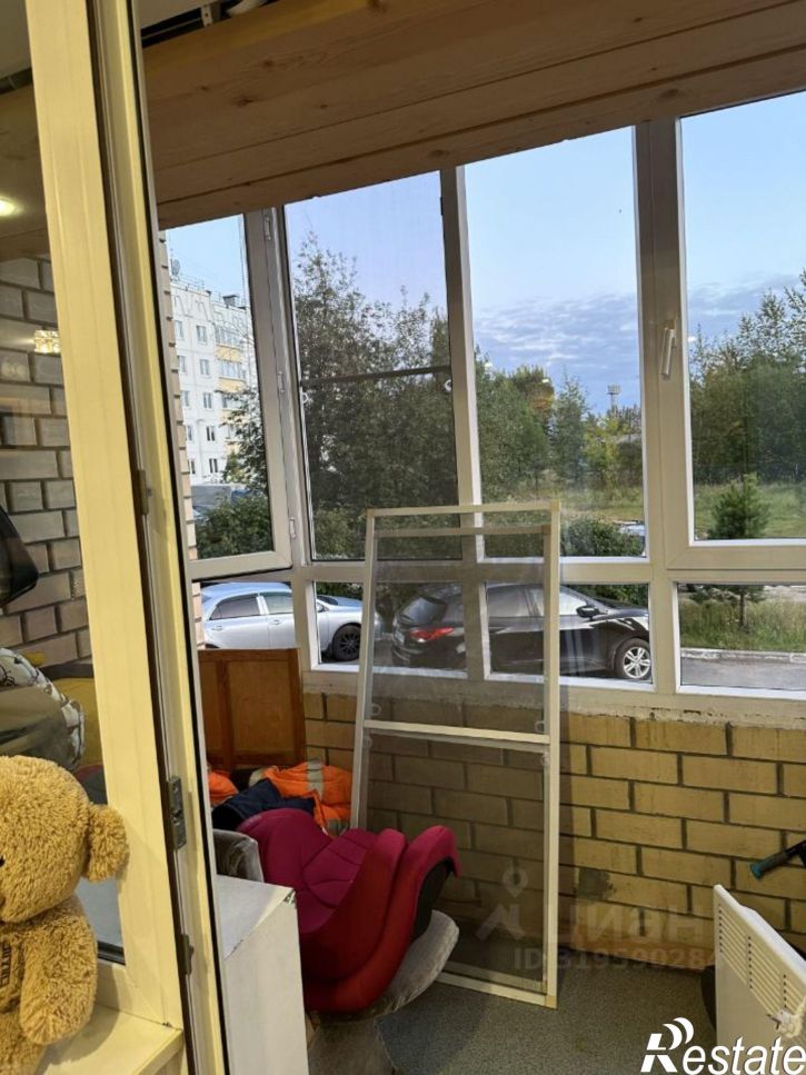 3-комн квартира улица Менжинского, 32,  д. 32