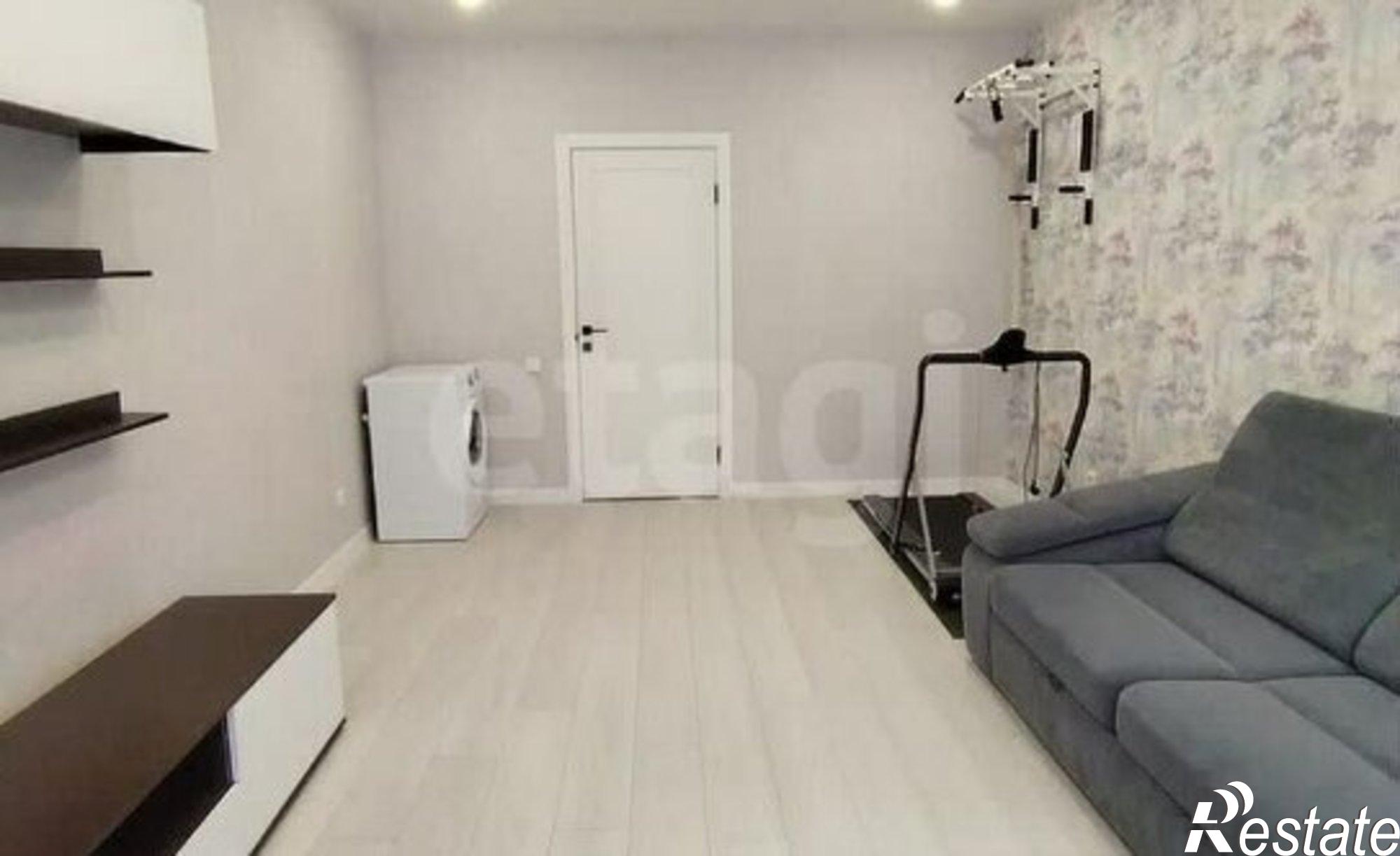 Купить квартиру за 6 700 000 рублей на Лядовская улица, 127Б