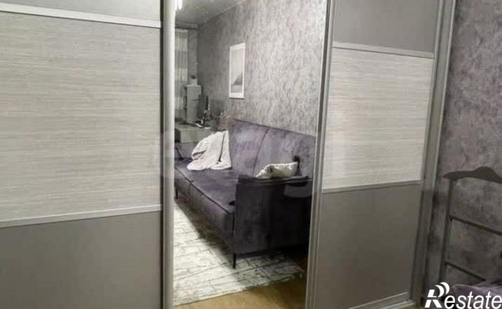 2-комн квартира улица Революции, 60,  д. 60