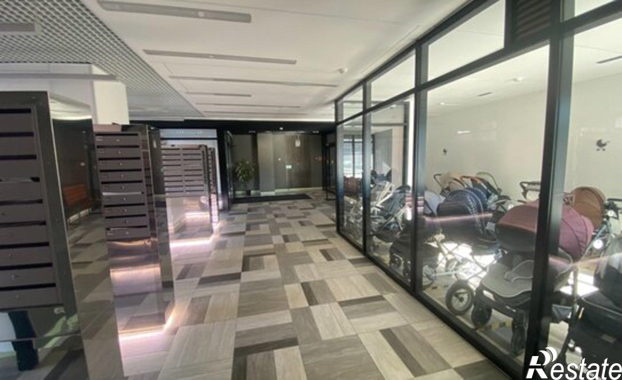 Купить квартиру за 8 000 000 рублей на улица Революции, 48В