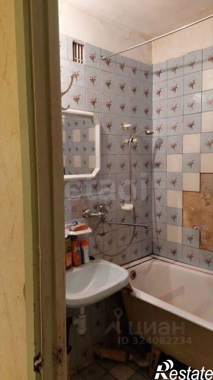 3-комн квартира улица Геологов, 8,  д. 8