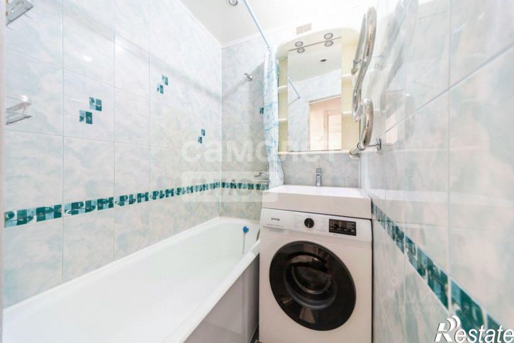 2-комн квартира улица Адмирала Старикова, 11,  д. 11