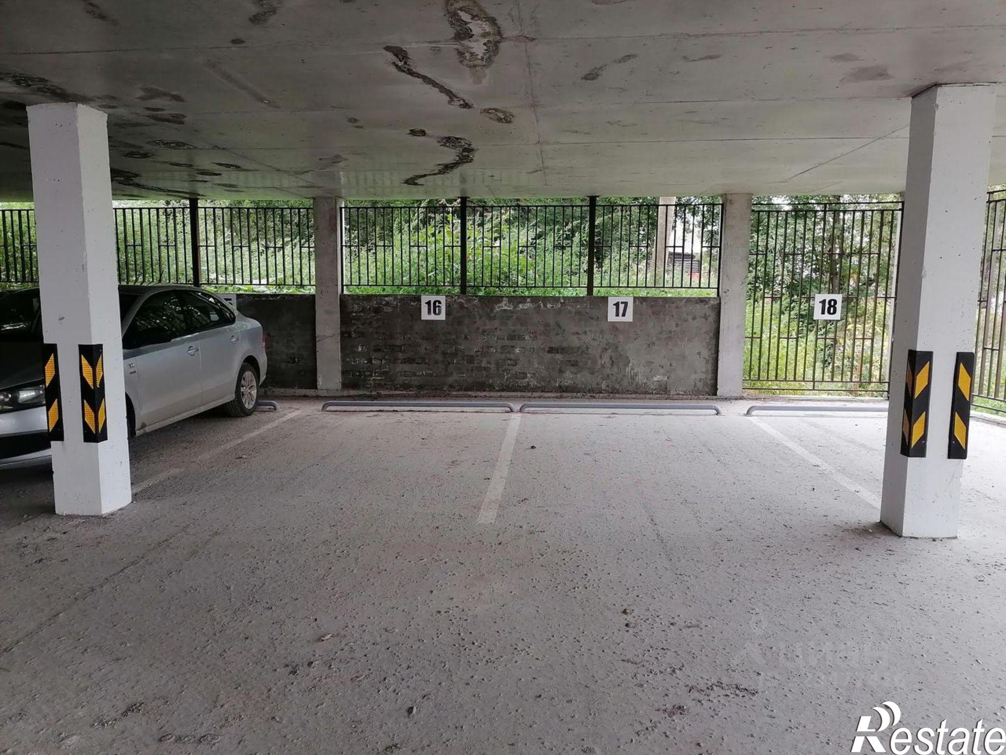 Купить гараж, место в паркинге за 500 010 рублей на ул Лифанова, 38