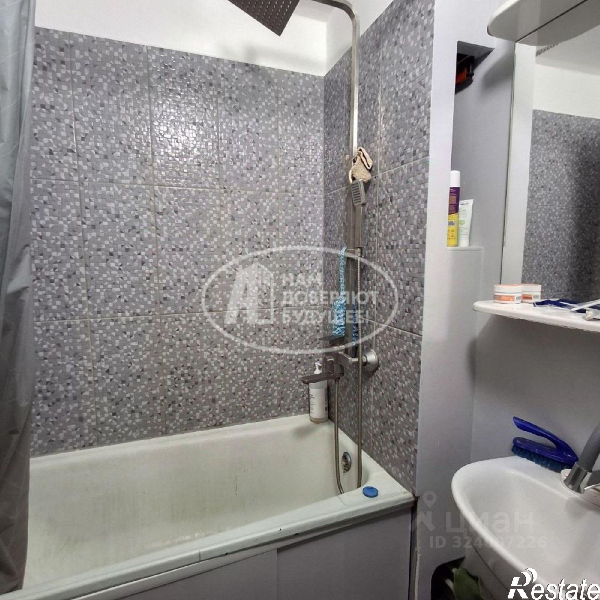 Купить квартиру за 4 400 000 рублей на Глазовская улица, 1