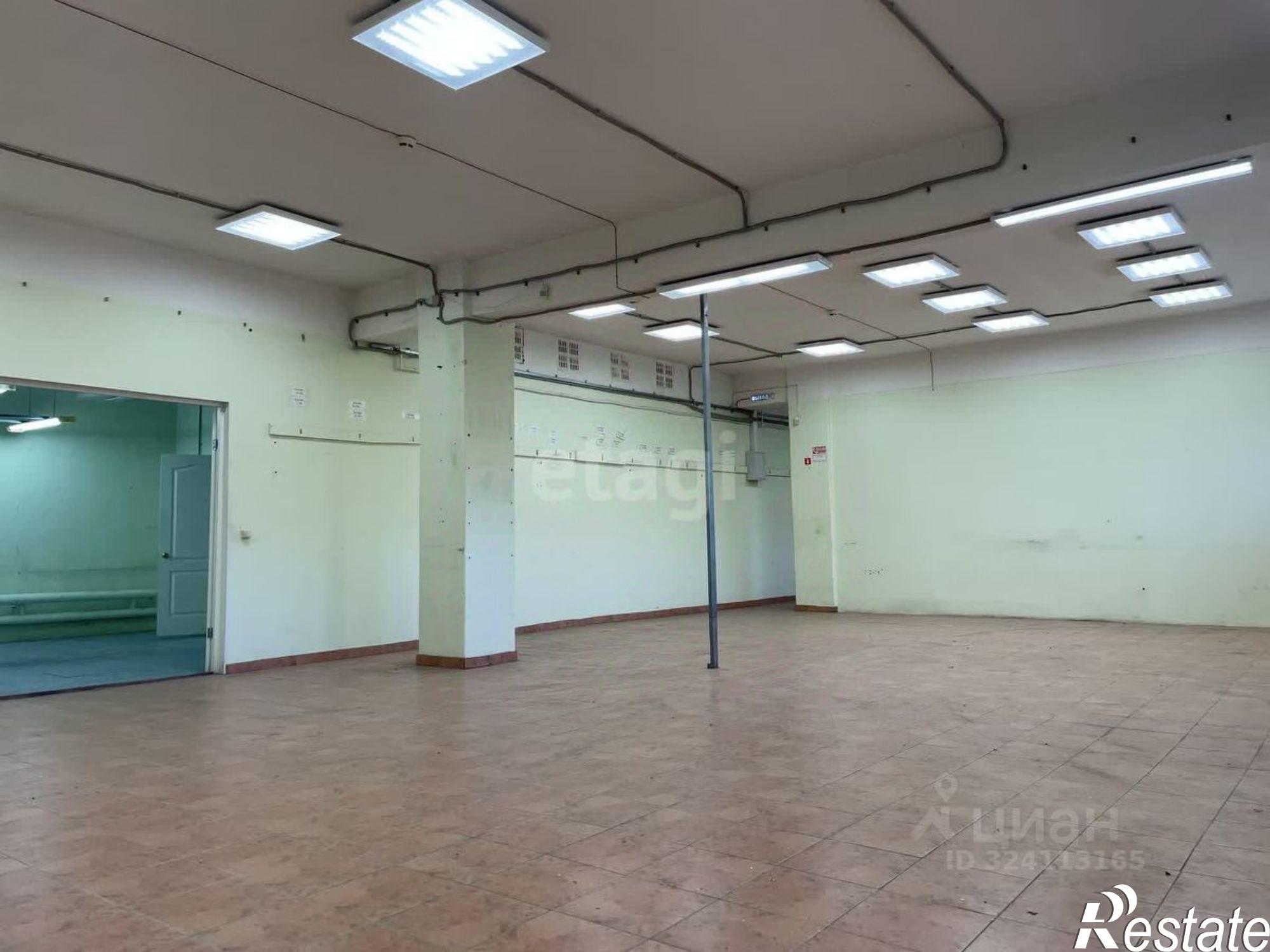 Купить помещение свободного назначения за 15 500 100 рублей на ул Анвара Гатауллина, 38 1