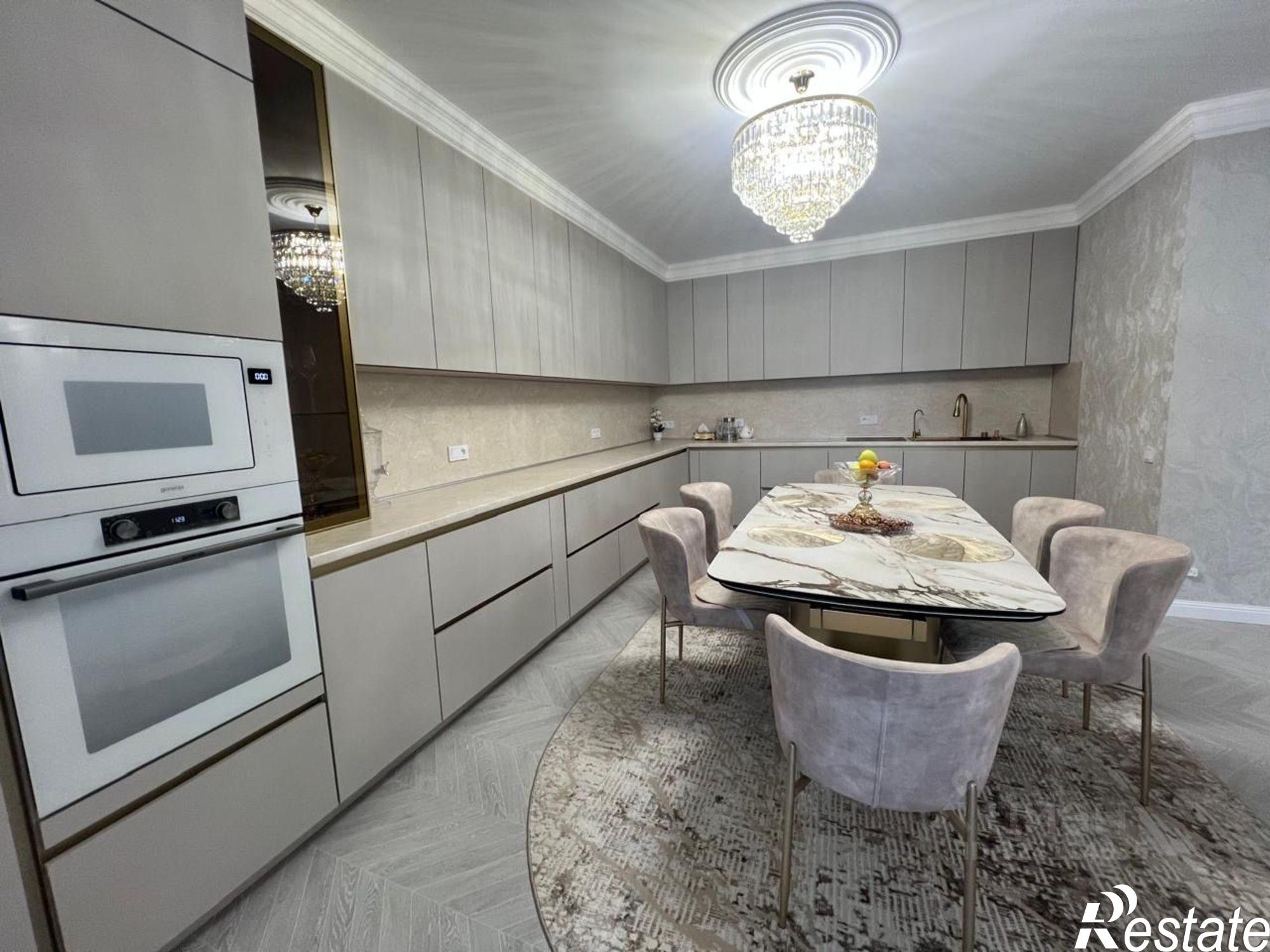 Купить квартиру за 19 500 000 рублей на ул Подводников, 20