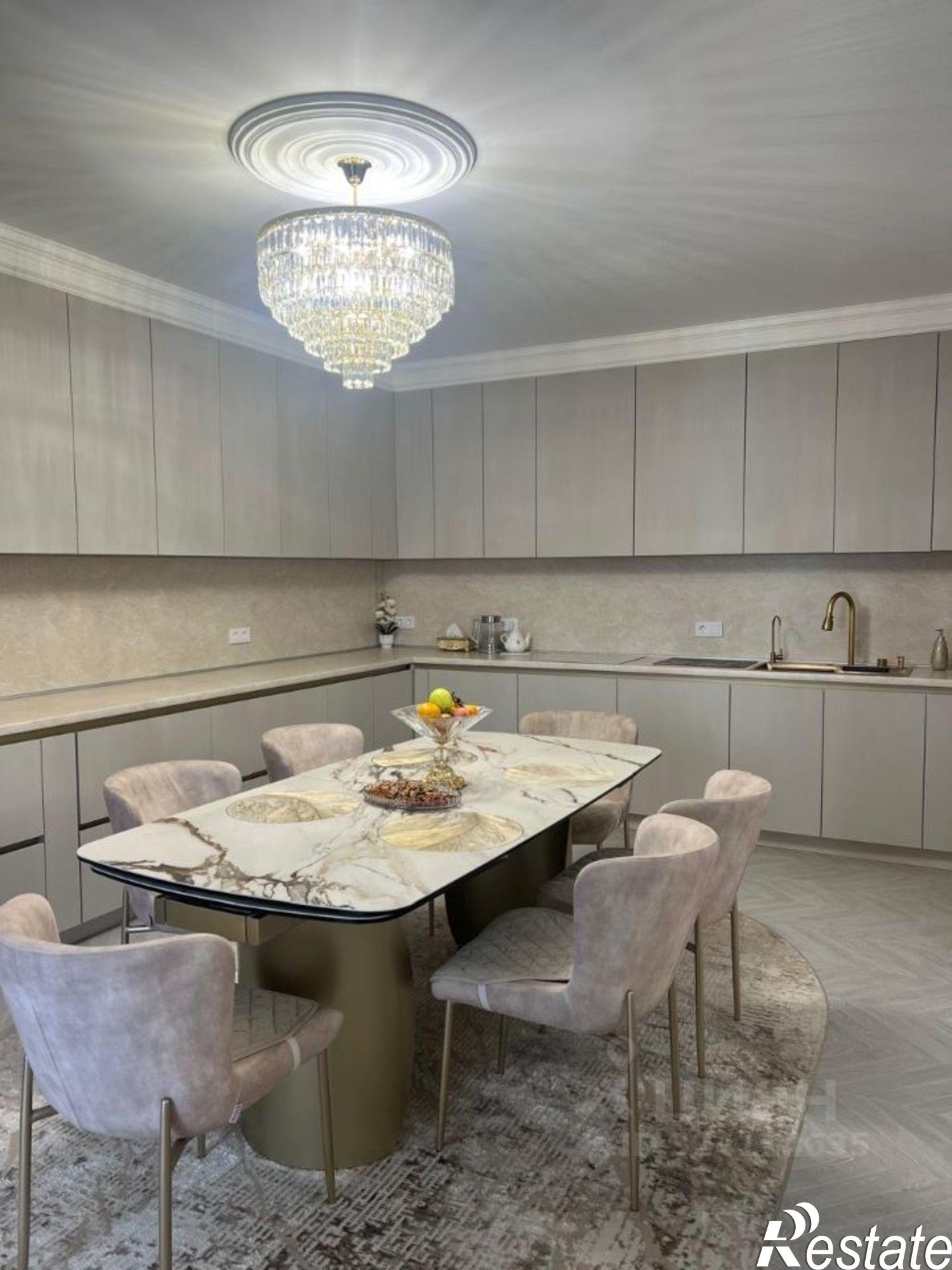 Купить квартиру за 19 500 000 рублей на ул Подводников, 20