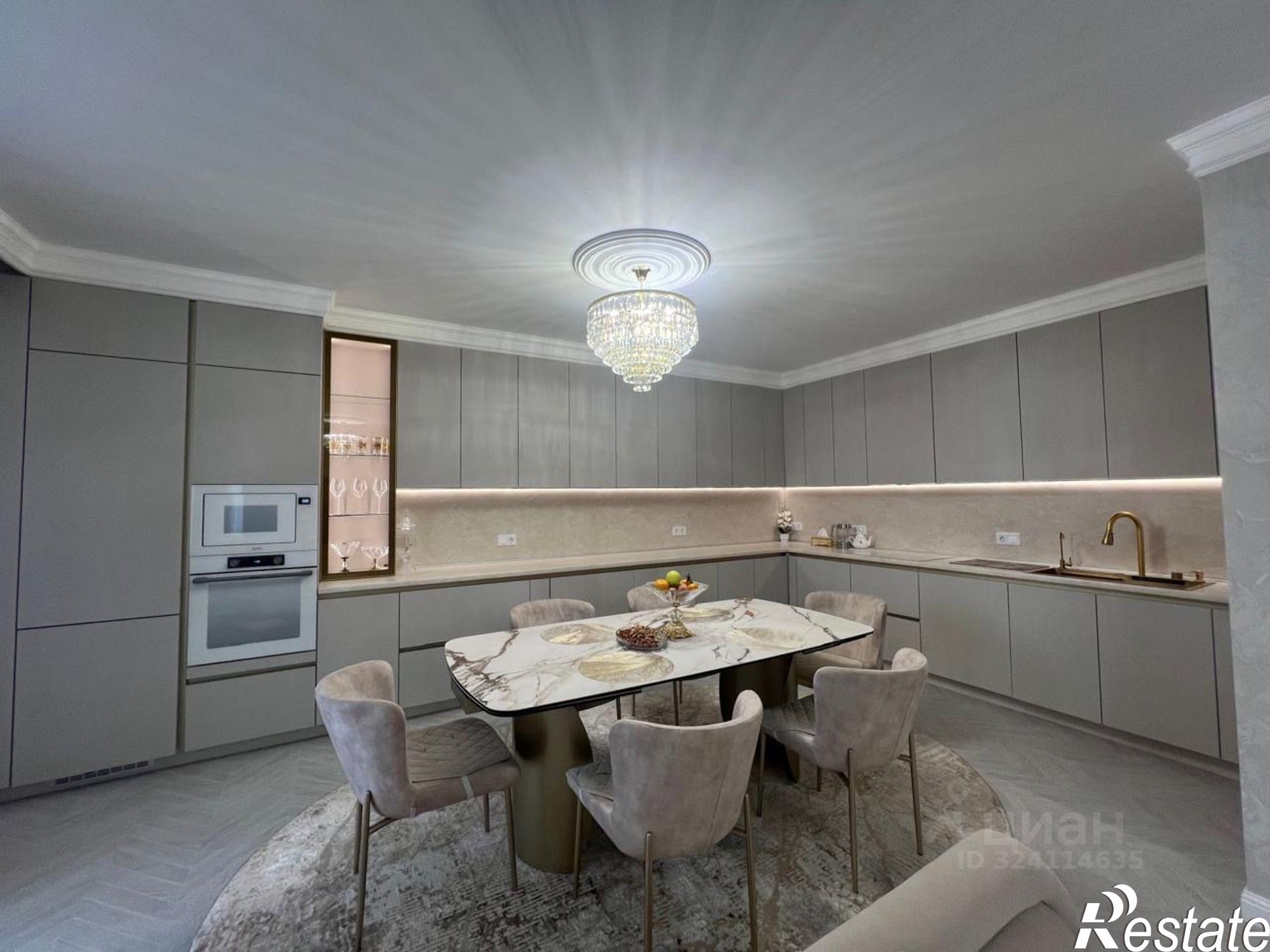 Купить квартиру за 19 500 000 рублей на ул Подводников, 20