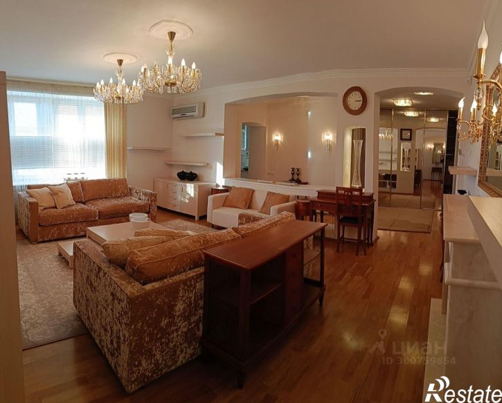 5-комн квартира бульвар Гагарина, 77А,  д. 77А