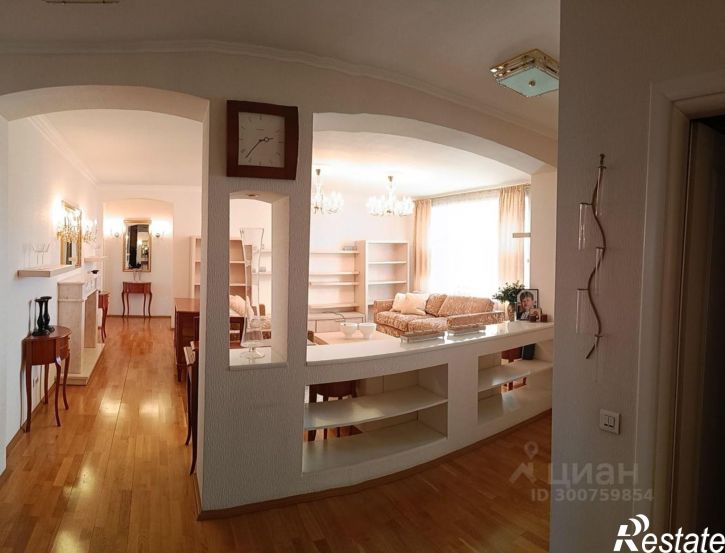 5-комн квартира бульвар Гагарина, 77А,  д. 77А