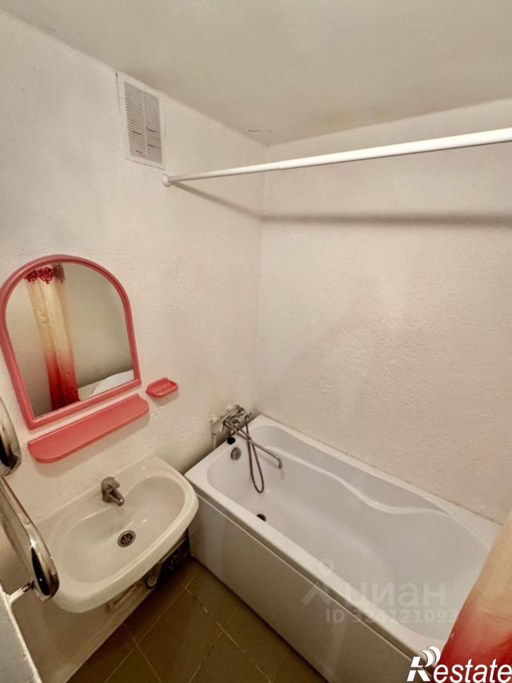 3-комн квартира улица Генерала Черняховского, 57,  д. 57