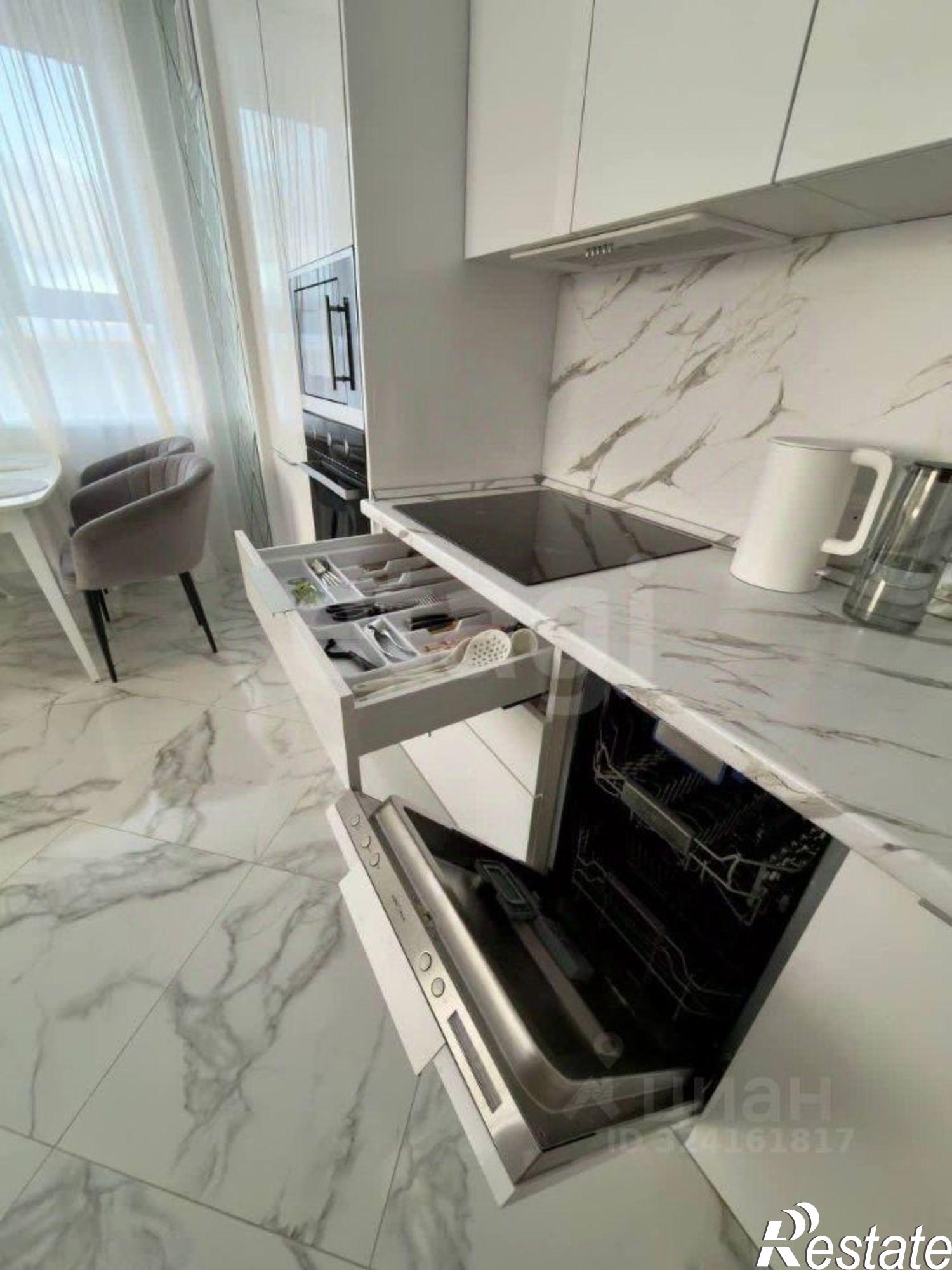 Сдать квартиру за 70 000 рублей на Вагонная улица, 30