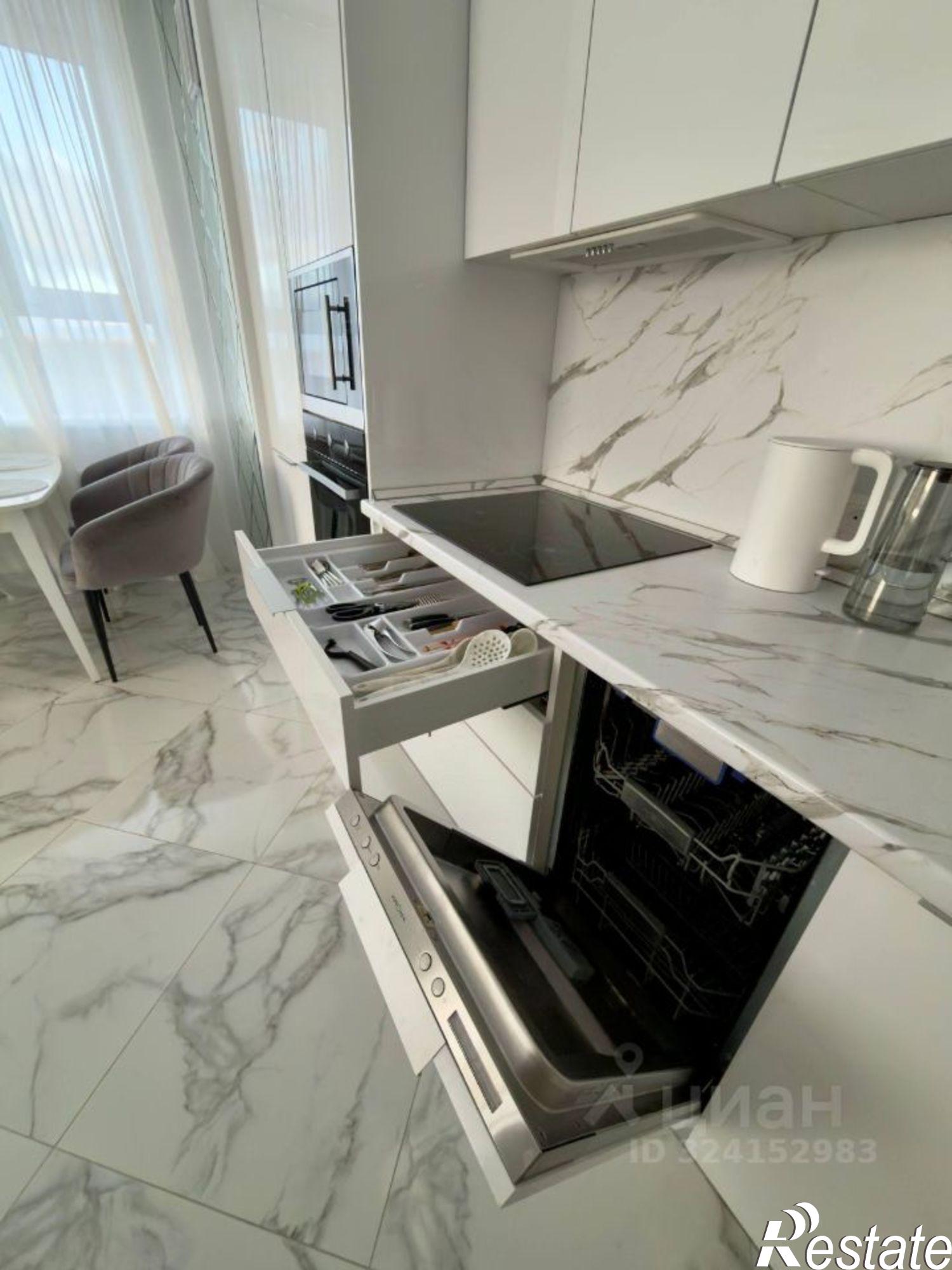 Сдать квартиру за 60 000 рублей на ул Вагонная, 30