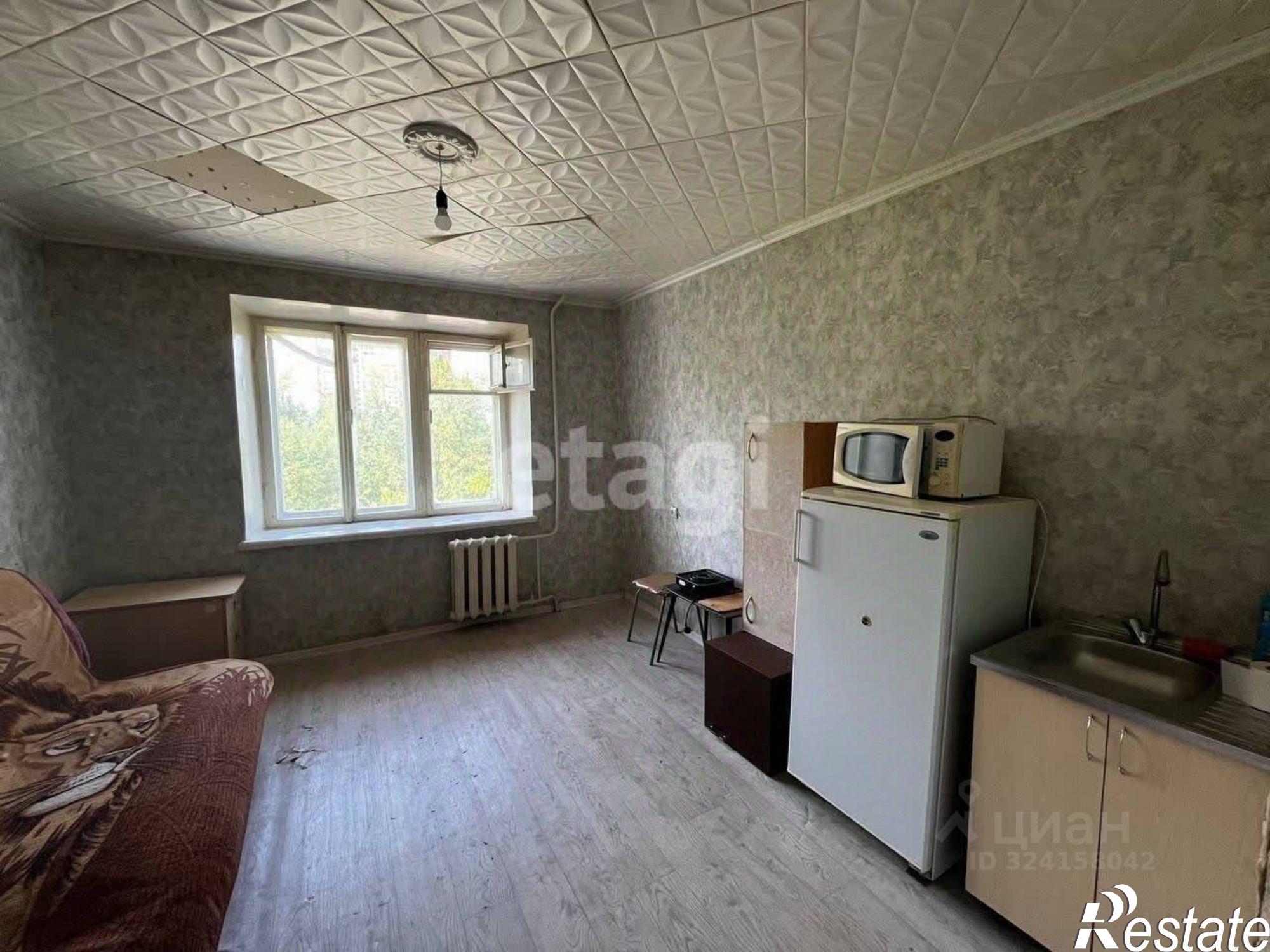 Сдать комнату за 12 000 рублей на ул Емельяна Ярославского, 10/2