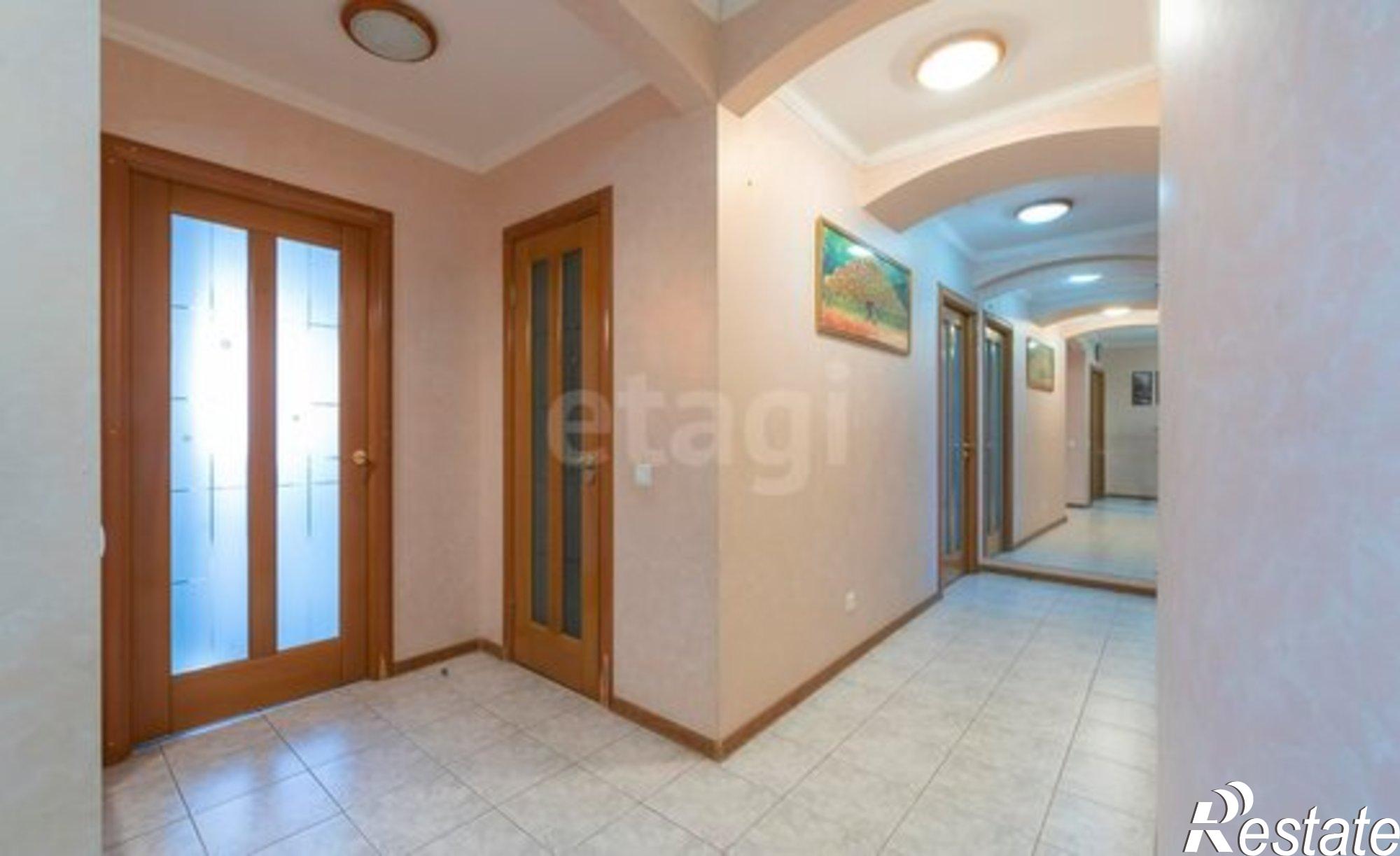 Купить квартиру за 19 500 000 рублей на ул Малкова, 26