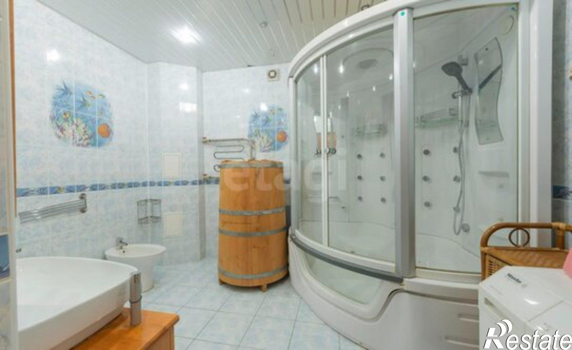 Купить квартиру за 19 500 000 рублей на ул Малкова, 26