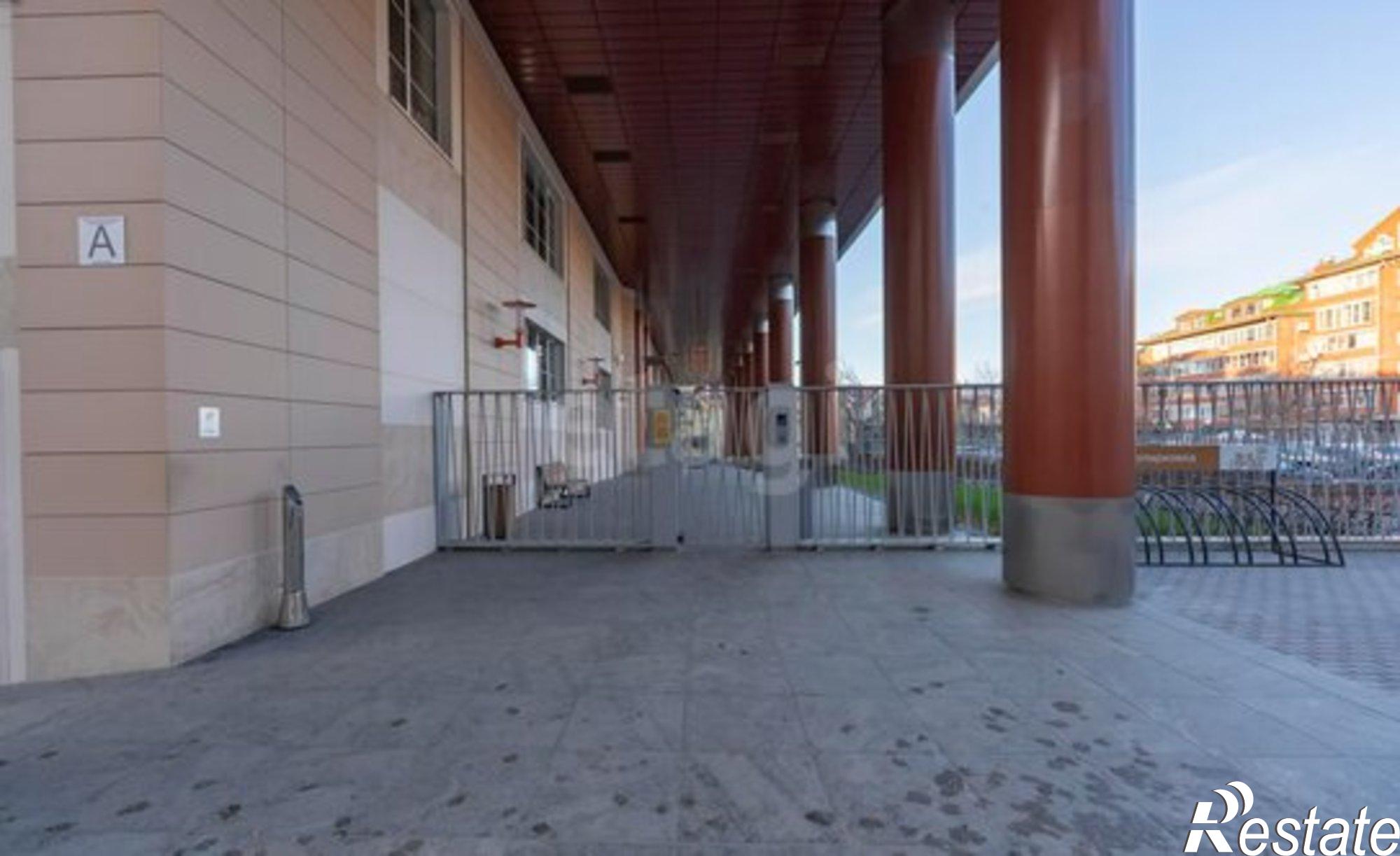 Купить квартиру за 20 000 000 рублей на ул Пермская, 33