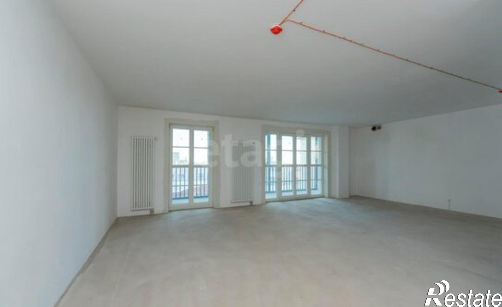 Купить квартиру за 20 000 000 рублей на ул Пермская, 33