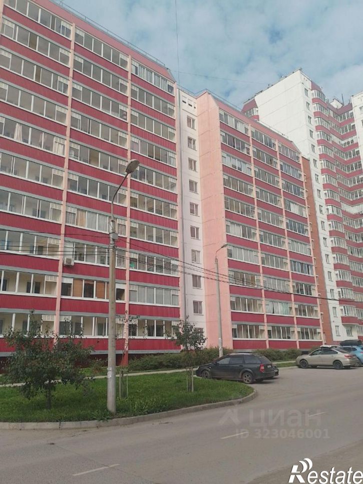 3-комн квартира улица Адмирала Ушакова, 21,  д. 21