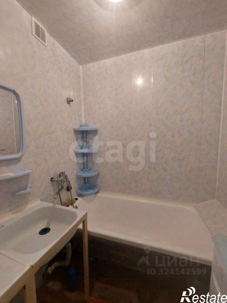 3-комн квартира ул Адмирала Ушакова, 59/3,  д. 59/3