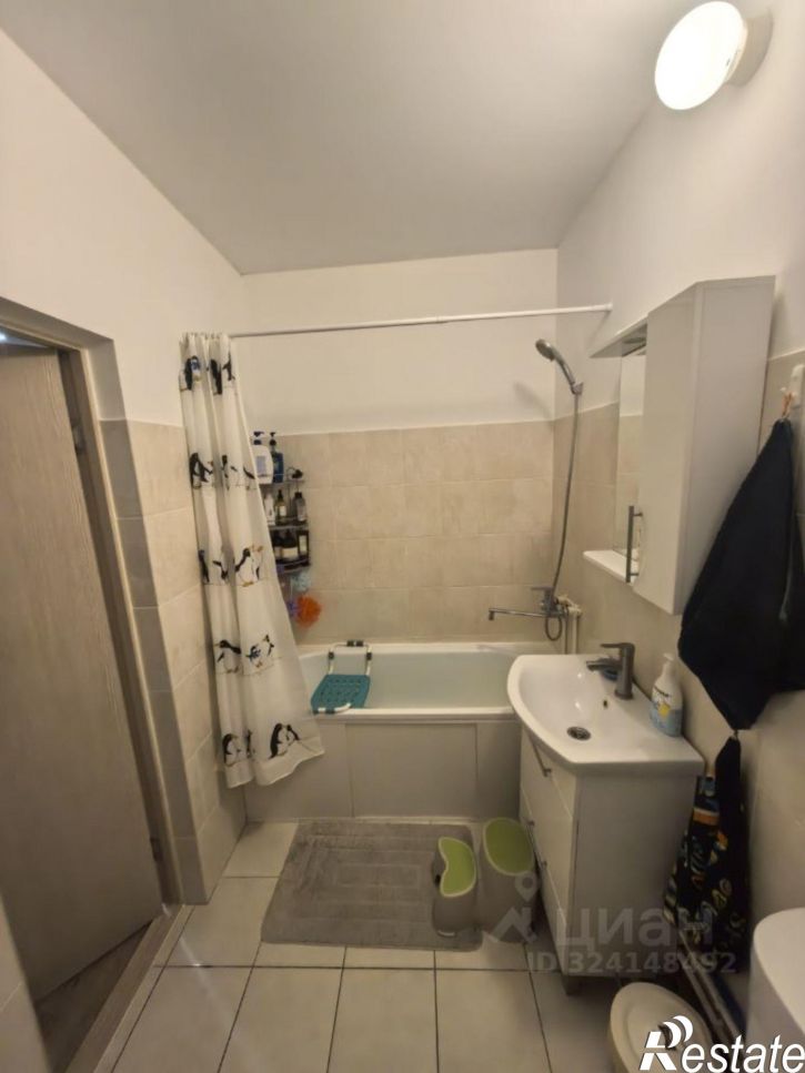 2-комн квартира Агатовая улица, 32,  д. 32