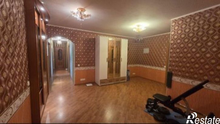 4-комн квартира Екатерининская улица, 61,  д. 61