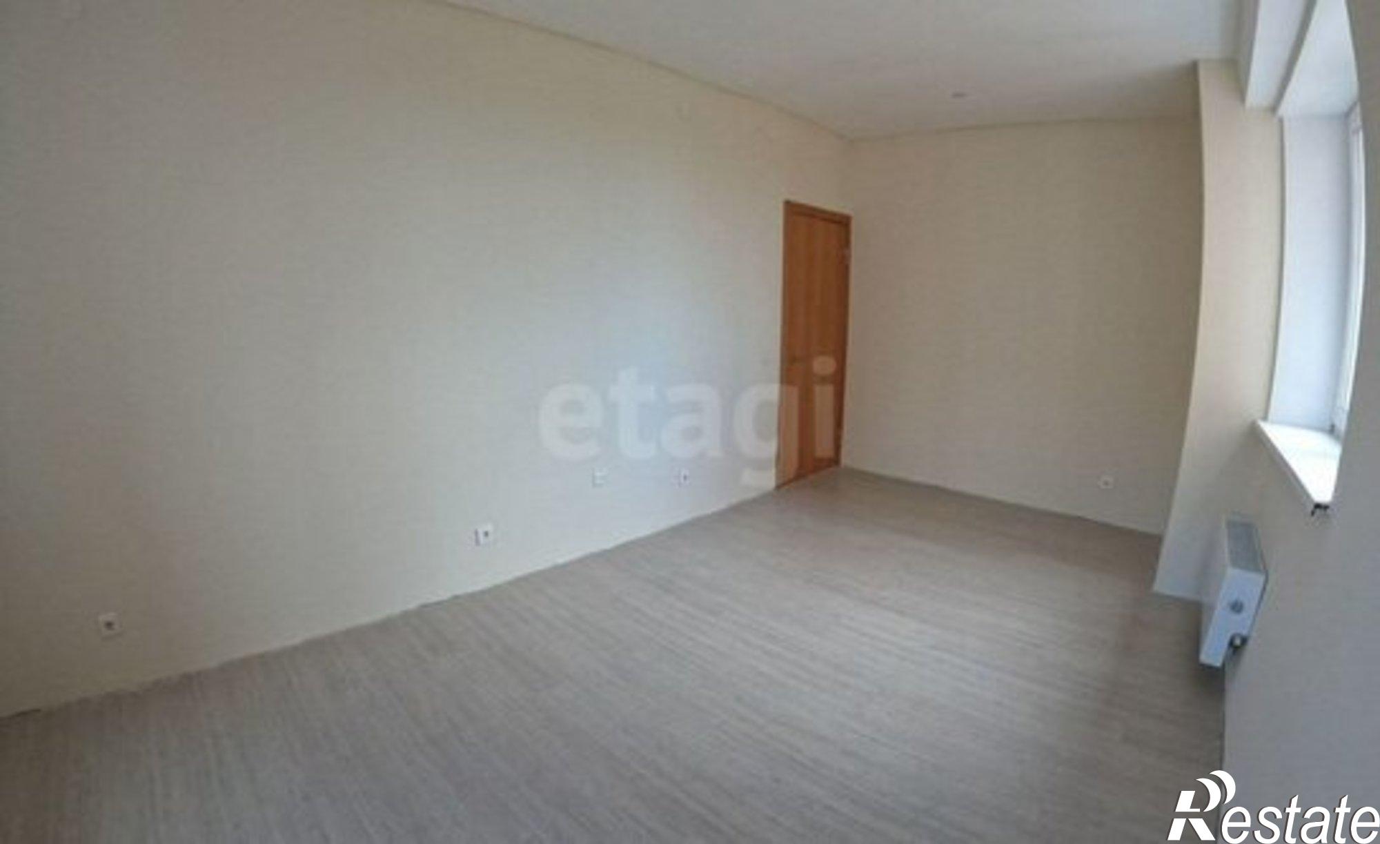 Купить квартиру за 9 400 000 рублей на ул Холмогорская, 4/3