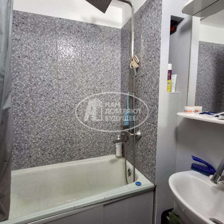 2-комн квартира Глазовская улица, 1