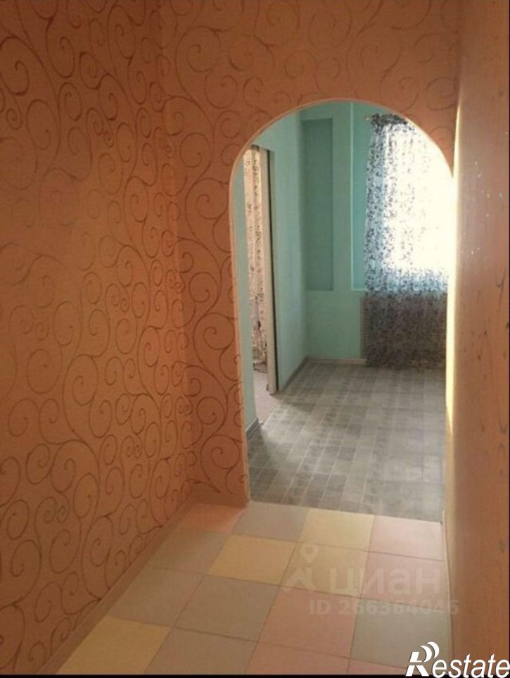 3-комн квартира ул Хрустальная, 15,  д. 15