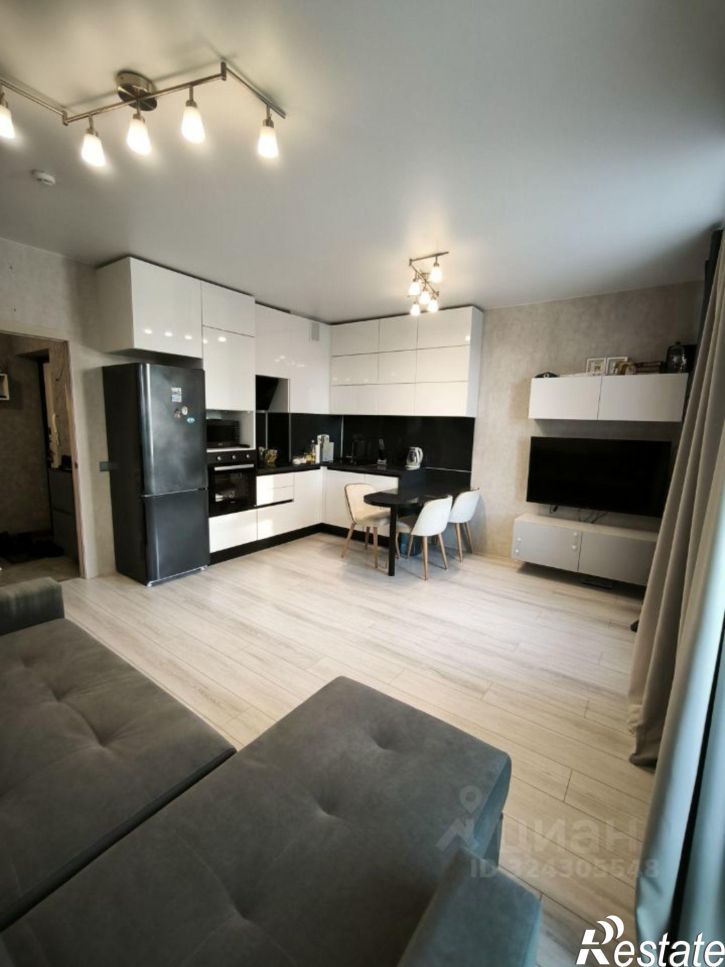 2-комн квартира улица Сакко и Ванцетти, 97,  д. 97