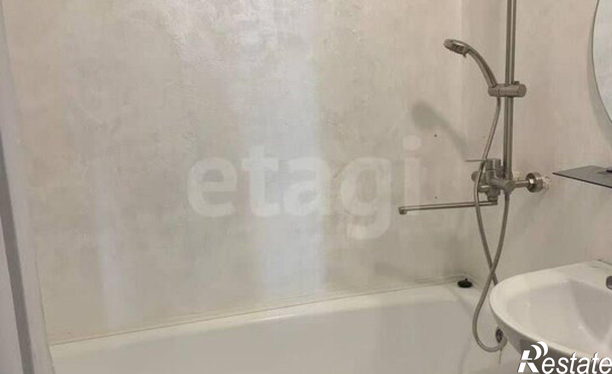 Купить квартиру за 6 900 000 рублей на улица Адмирала Ушакова, 21