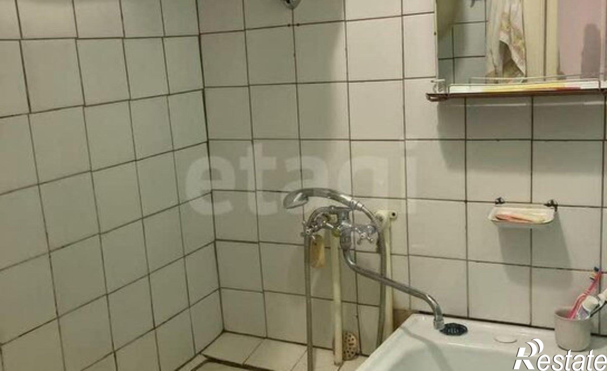 Купить квартиру за 4 200 000 рублей на б-р Гагарина, 107/1