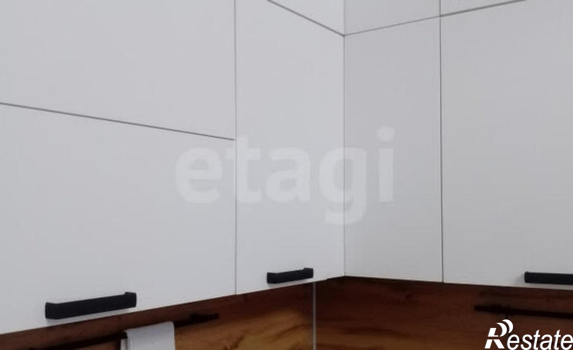 Купить квартиру за 9 405 000 рублей на ул Серебристая, 5