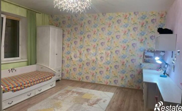 2-комн квартира улица Адмирала Ушакова, 21,  д. 21