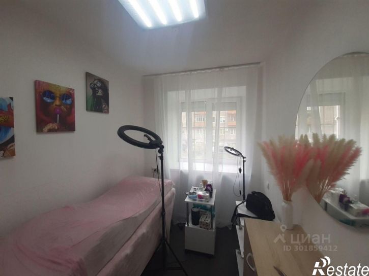 3-комн квартира Екатерининская улица, 180,  д. 180