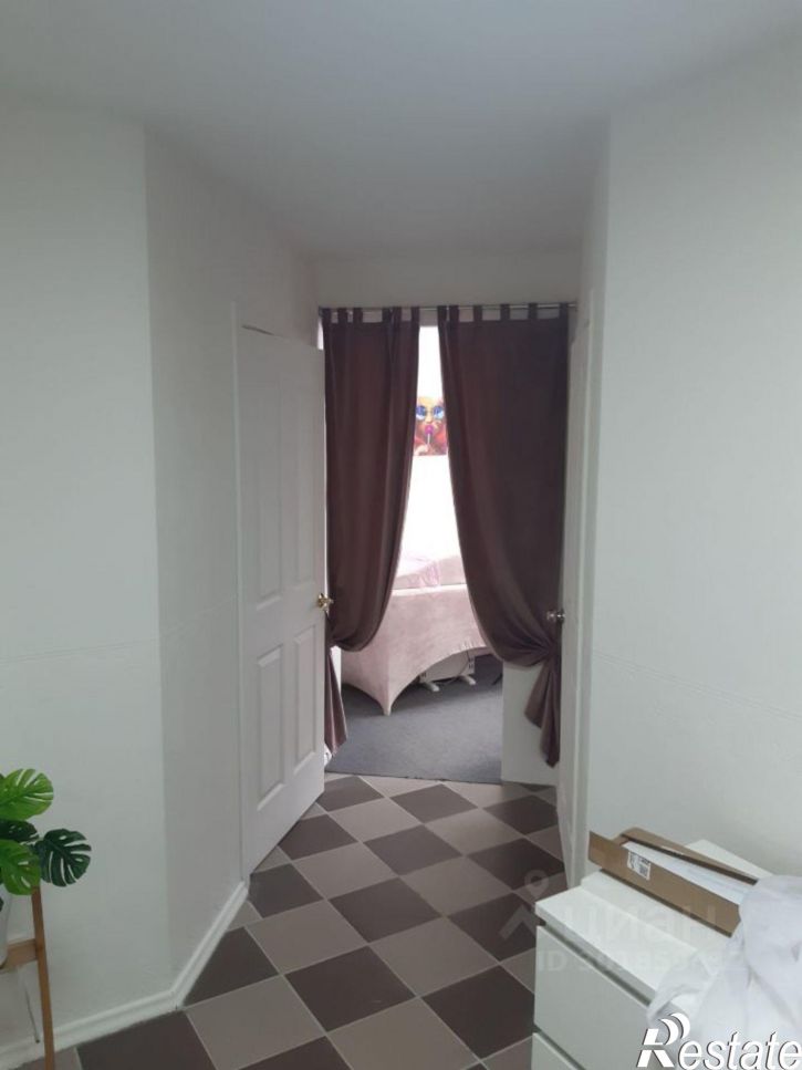 3-комн квартира Екатерининская улица, 180,  д. 180