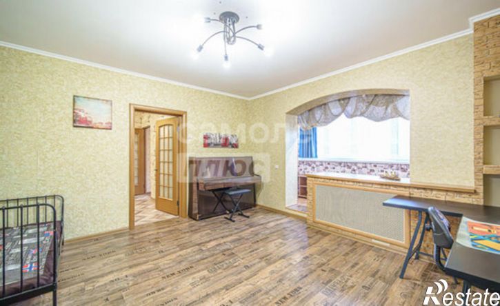 4-комн квартира улица Юрша, 7,  д. 7