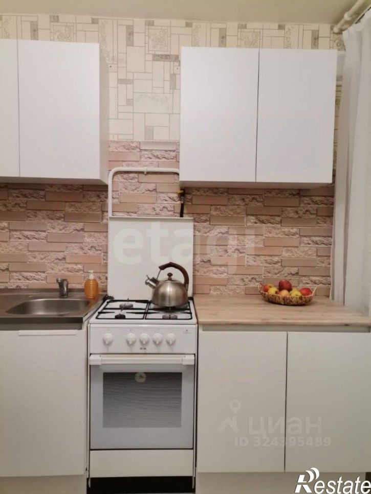 1-комн квартира улица Крисанова, 18А,  д. 18А