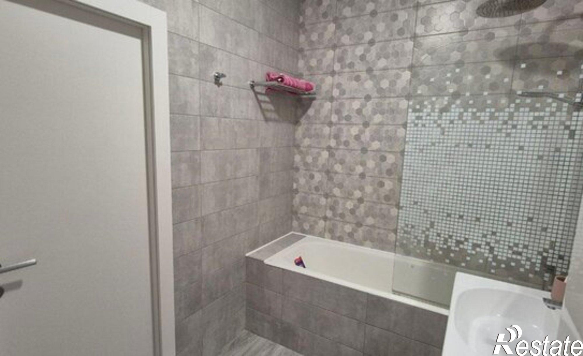 Купить квартиру за 15 800 000 рублей на Екатерининская улица, 177А