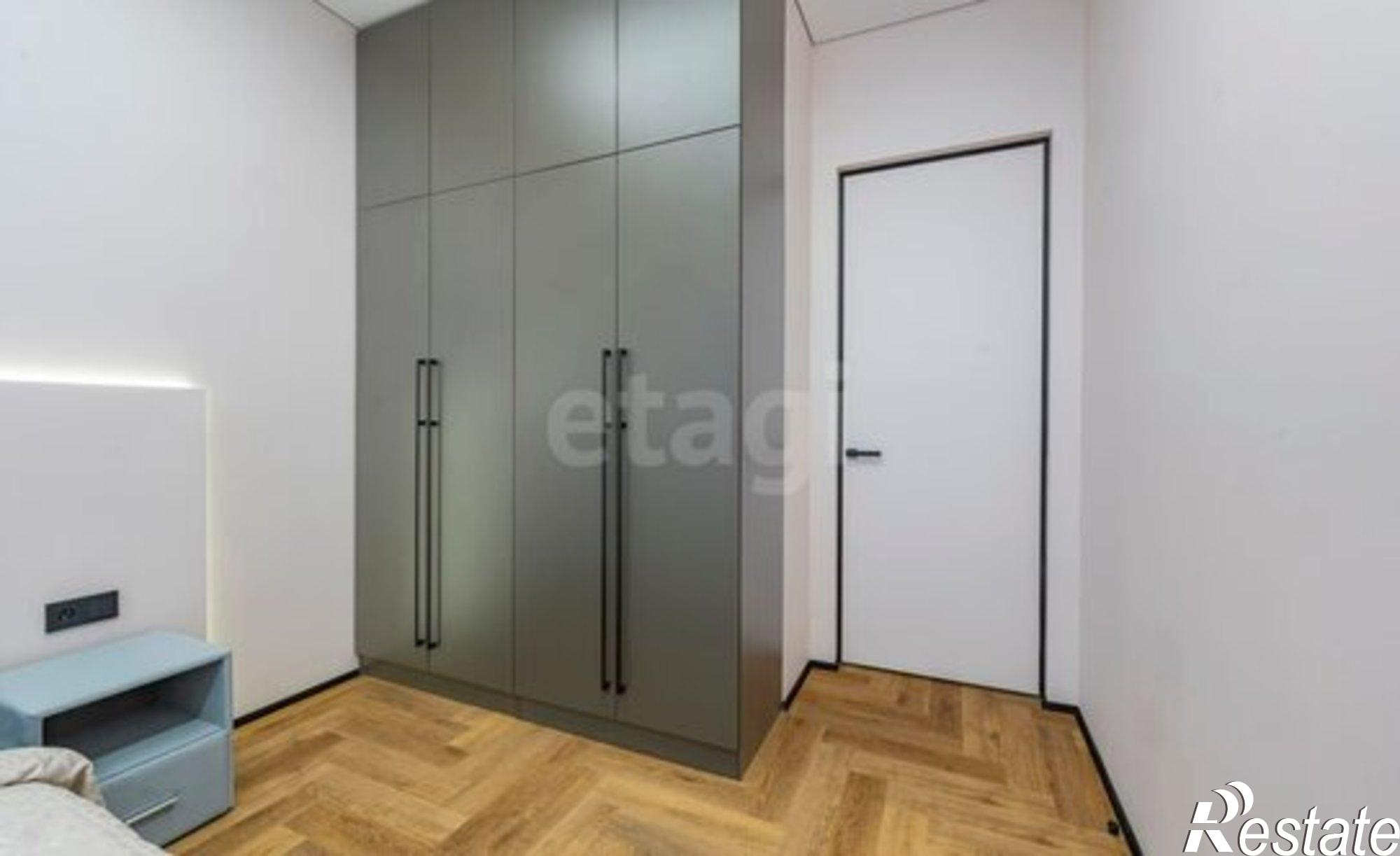 Купить квартиру за 13 000 000 рублей на улица Фрезеровщиков, 67А