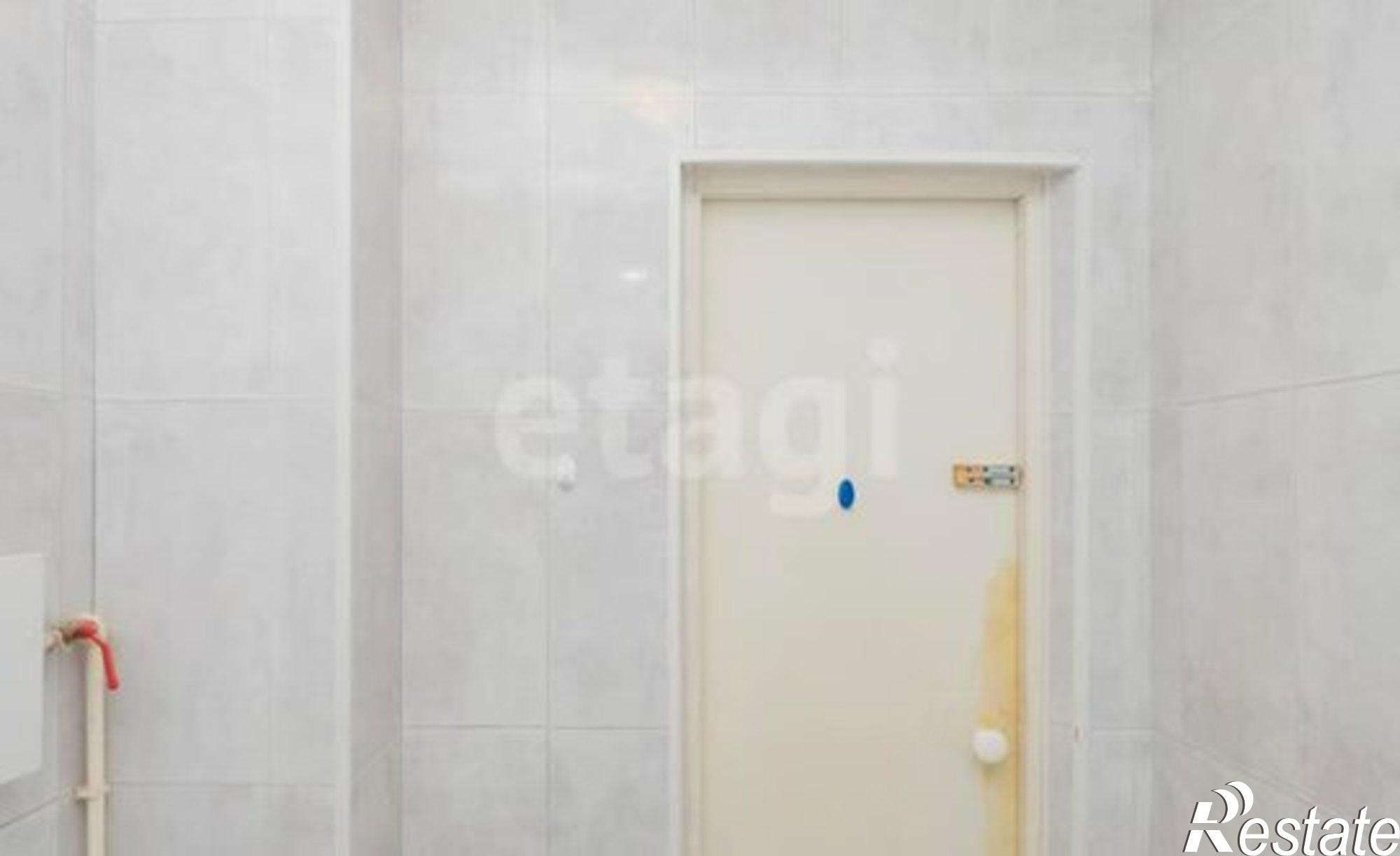 Купить квартиру за 5 200 000 рублей на Холмогорская улица, 4В