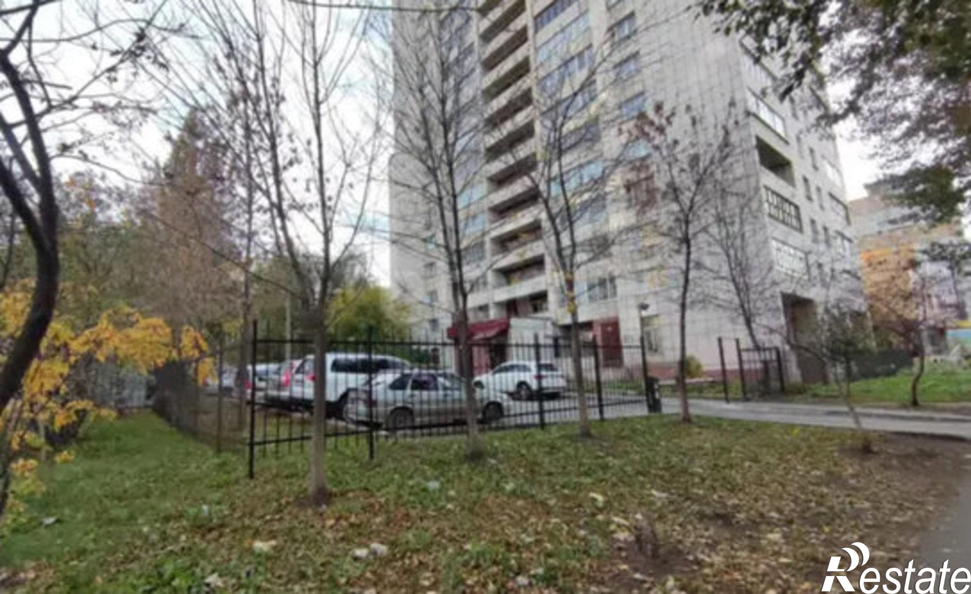 Купить квартиру за 5 800 000 рублей на улица Крисанова, 26А