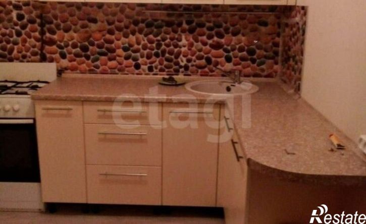 2-комн квартира улица Крупской, 72,  д. 72