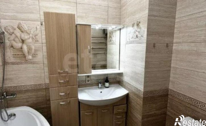 3-комн квартира улица 25 Октября, 70,  д. 70