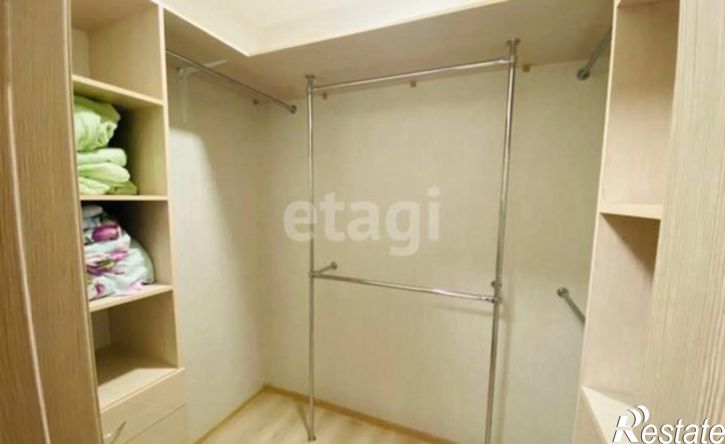 2-комн квартира улица Революции, 52Б,  д. 52Б