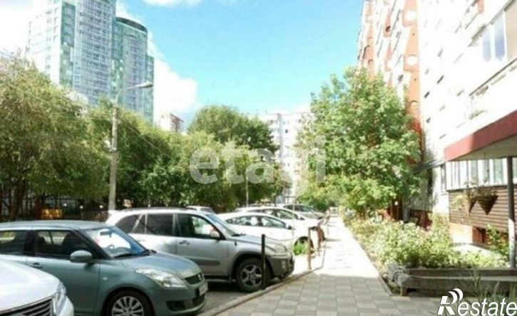 3-комн квартира улица 25 Октября, 70,  д. 70